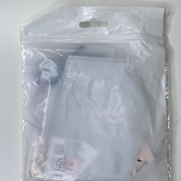 Geometrical pattern - Face mask NWT - Picture 3 of 3